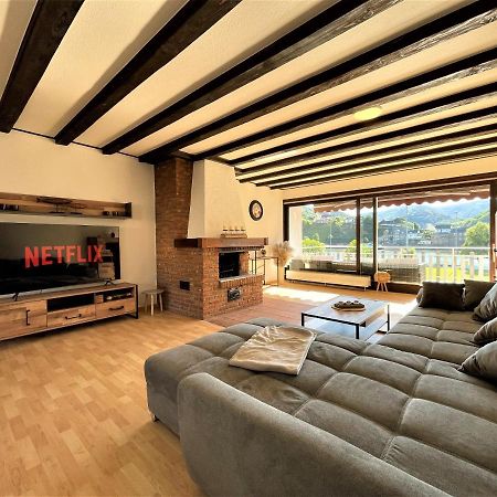 Traumaussicht Kamin Balkon Burgblick 65 Zoll Tv Netflix Sky Joyn Lindenplatz Apartment Bullay Bagian luar foto