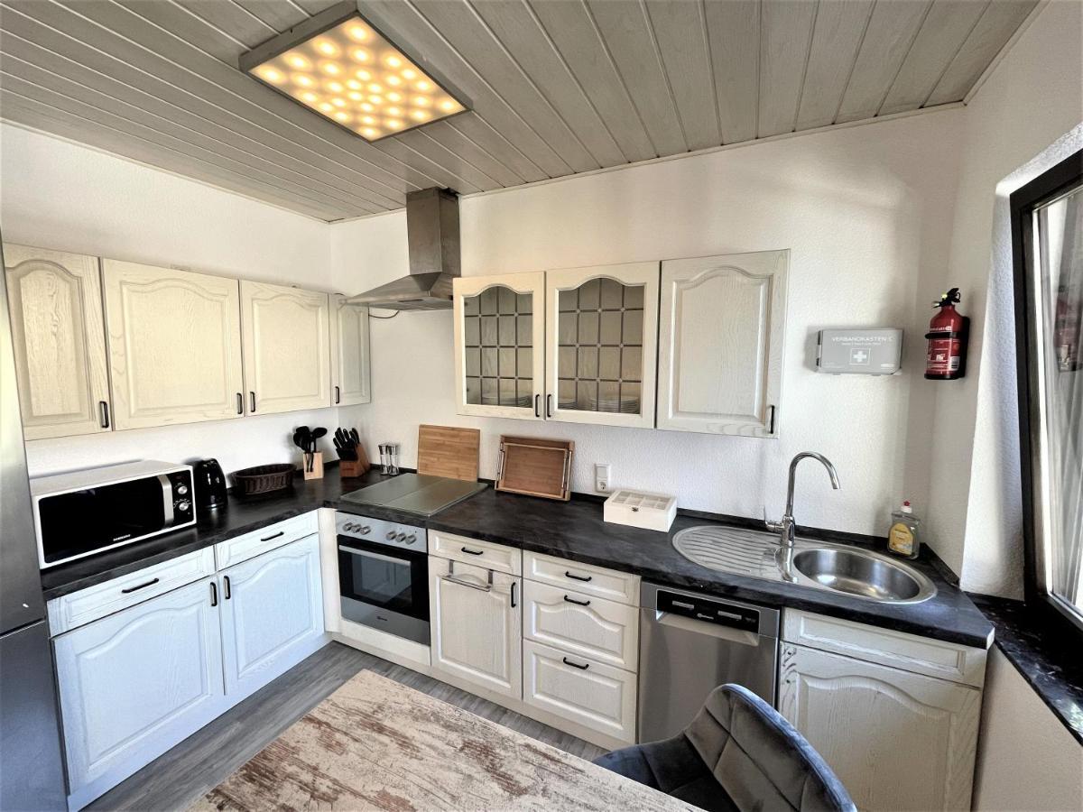 Traumaussicht Kamin Balkon Burgblick 65 Zoll Tv Netflix Sky Joyn Lindenplatz Apartment Bullay Bagian luar foto